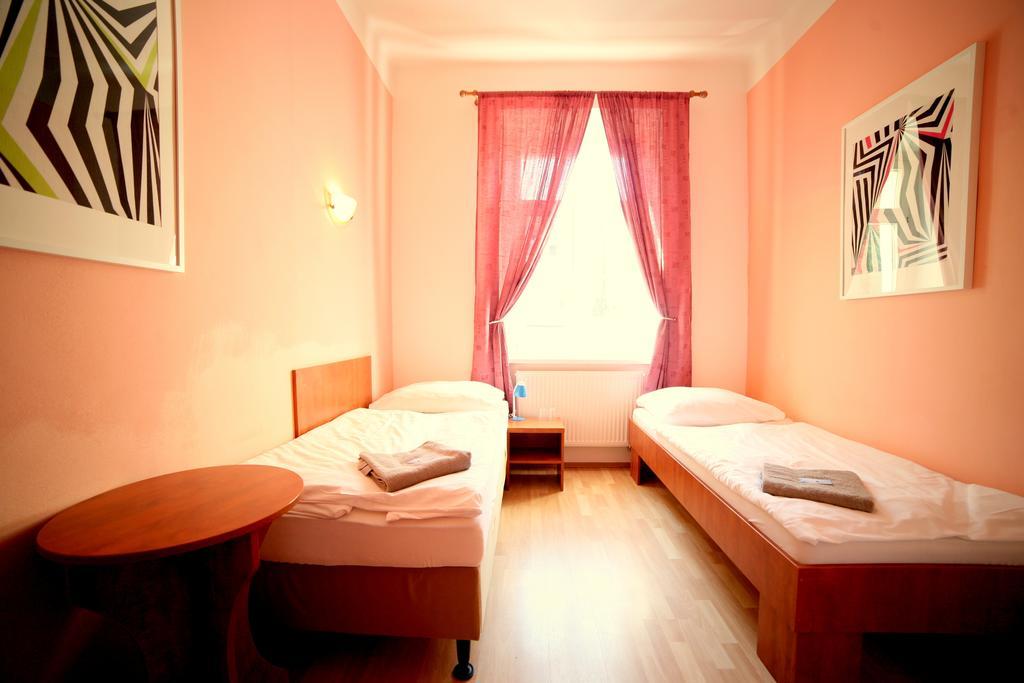 Hotel Leon Prag Oda fotoğraf